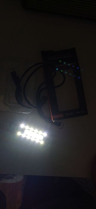 Lanterna tactica em metal