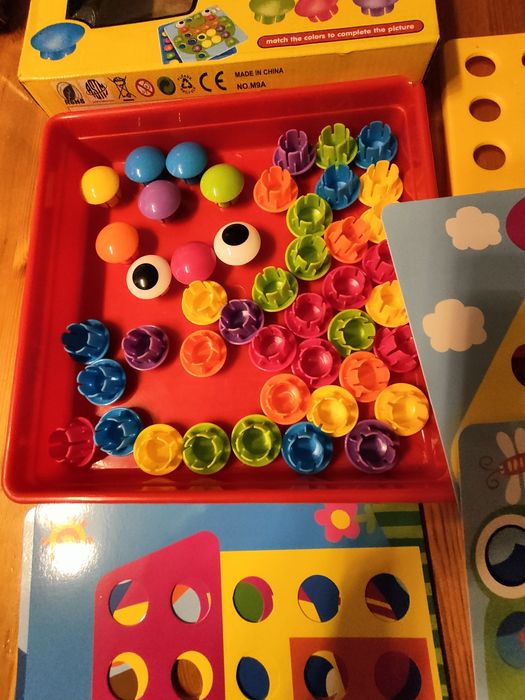 Układanka guzikowa Button kolory zabawka edukacyjna