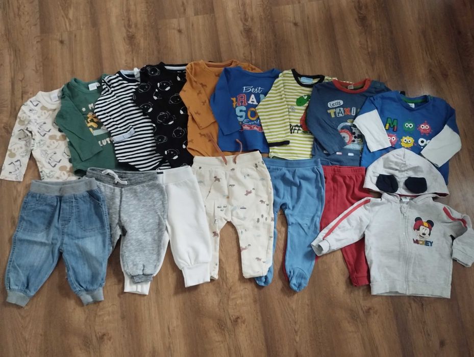 Paka ubrań 16 sztuk dla chłopca rozmiar 74 w bardzo dobrym stanie