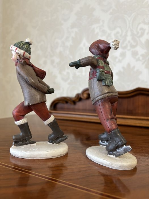 Статуетки « Діти на ковзанах» Франція