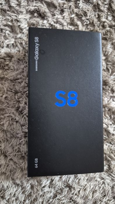 Cмартфон Samsung 8