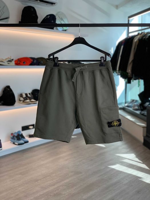 Шорти STONE ISLAND 64651 Garment-Dyed Cotton Shorts Musk Green SI016