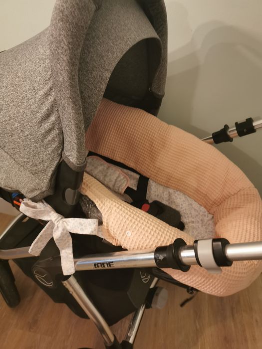 Carrinho bebé JANÉ Kawai com alcofa como novo