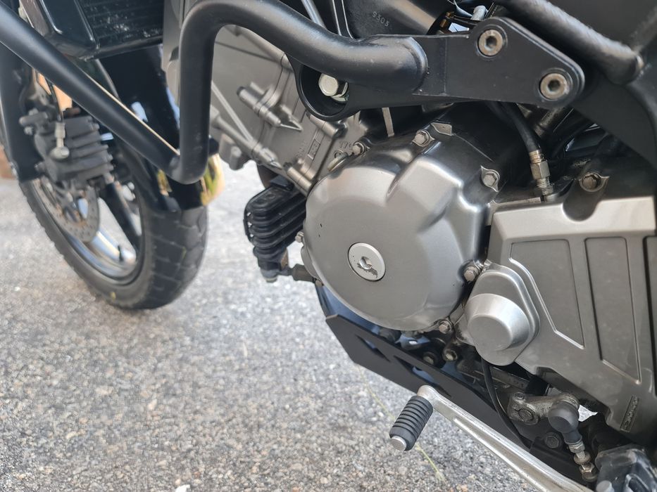 Suzuki V-strom 650 c\ ABS
