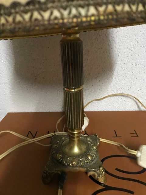 Candeeiro de Mesa de Cabeceira