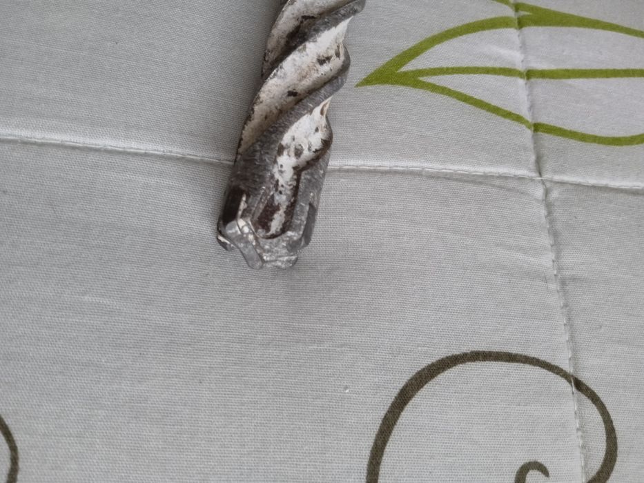 Broca  betão diâmetro 25mm2 e 45 cm de comprimento