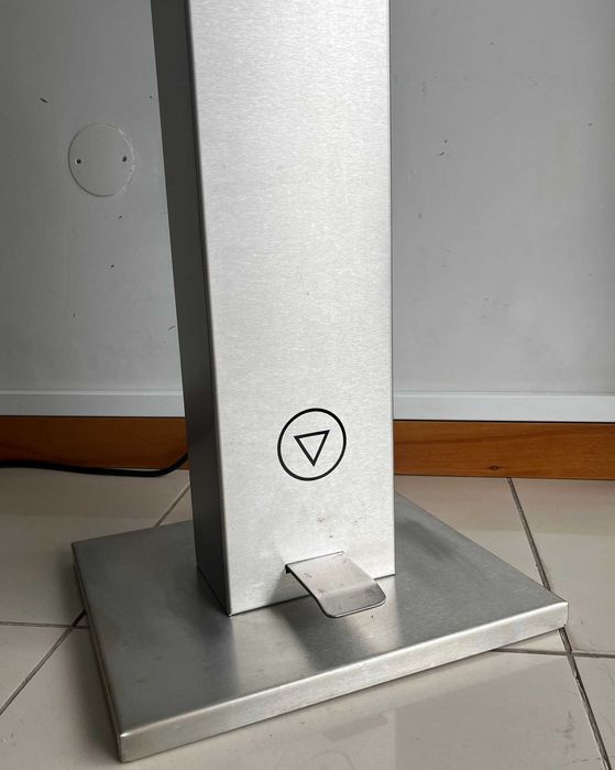 Dispensador de álcool gel