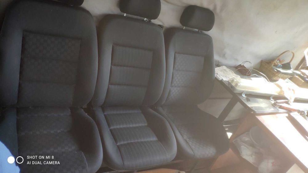 Автосидіння. Автосидушки. Автокрісла. Сидіння на буси. Сидіння на авто