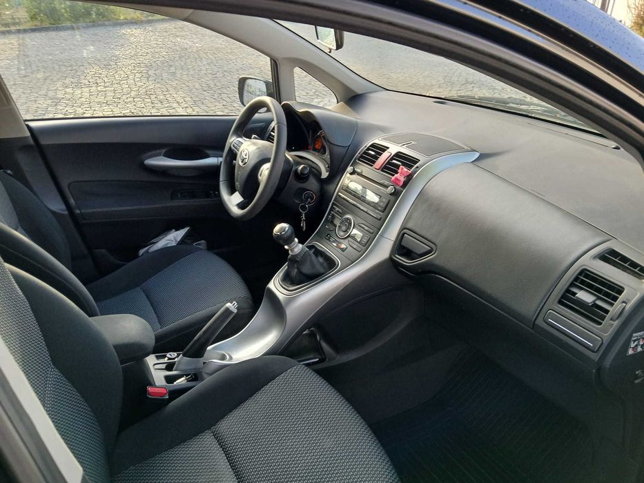 Toyota Auris — fotografia 9