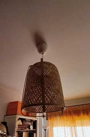 Candeeiro de tecto em bambu