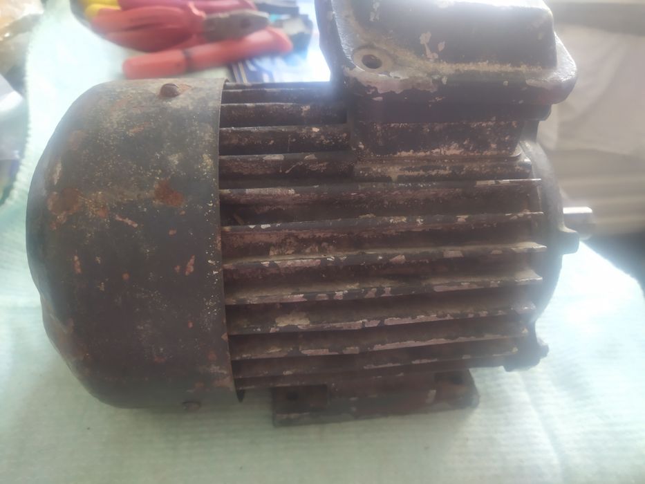 электромотор синхронный