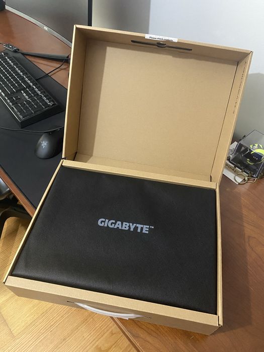 Computador portátil Gigabyte G6X 9KG-43PT864SD