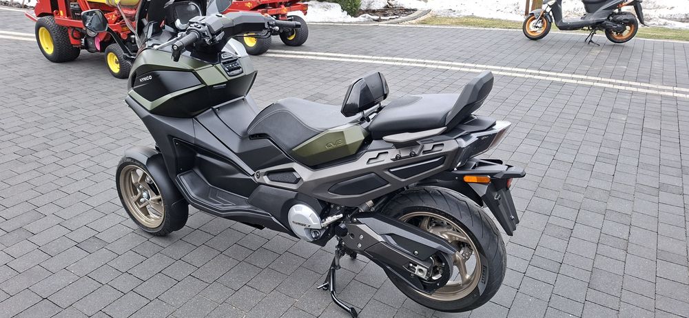 Kymco cv3  L5e Nie piaggi mp3 tricity