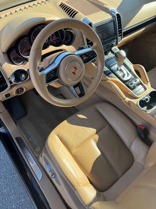 Porsche Cayenne — fotografia 6