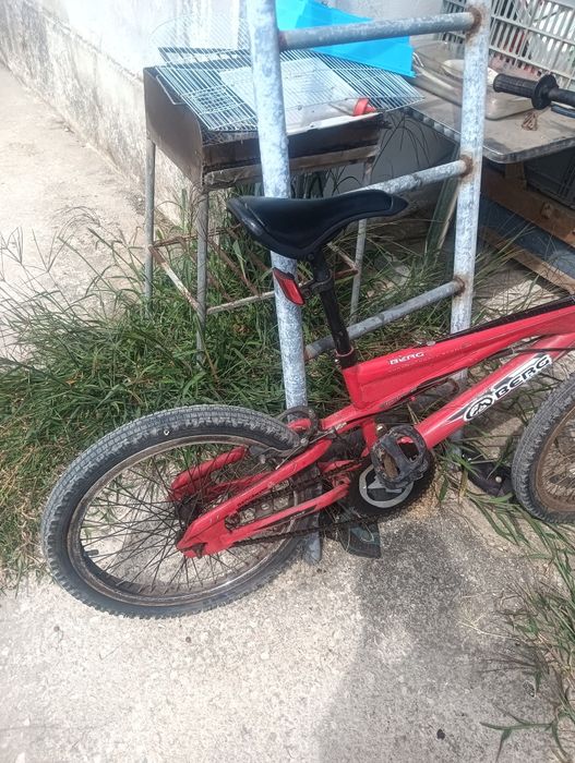 Bicicleta berg BMX