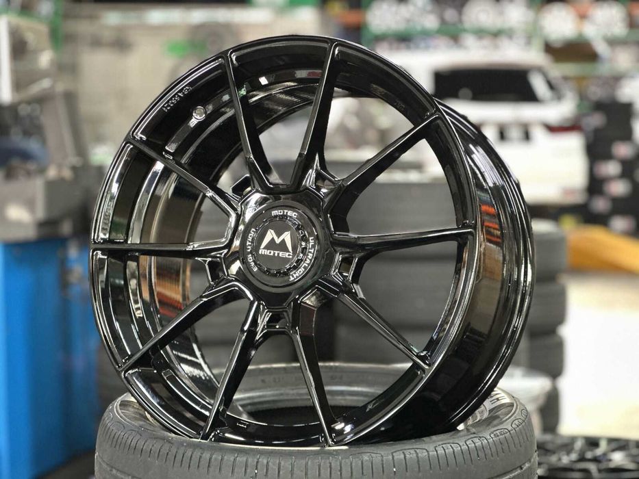 Ultralekkie felgi Motec MCR5 Ultralight Evo 19" 8J 8,5J 5x112