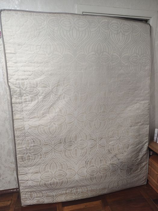 Матрац 200см х 160см х 15см