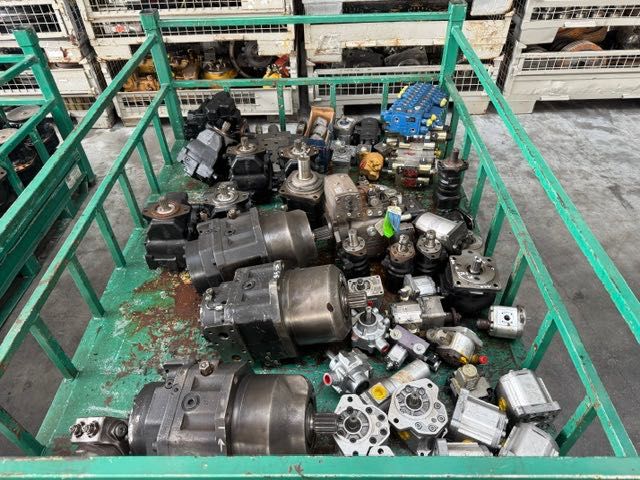 POMPY HYDRAULICZNE przesiewacz kruszarka wiertnica nowe i używane