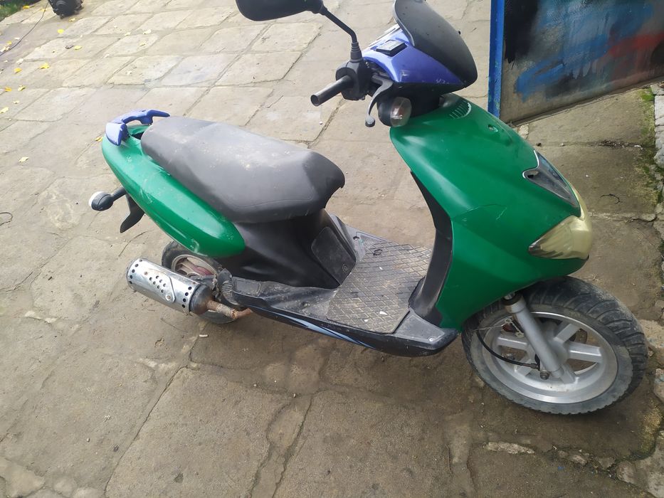 Продам скутер 4 т