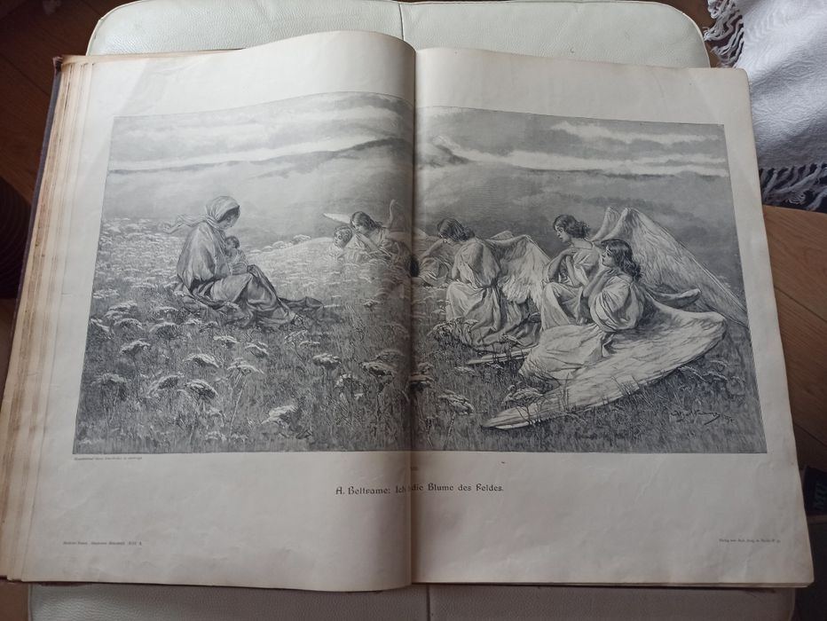 Moderne Kunst in Meister Holzschmitten