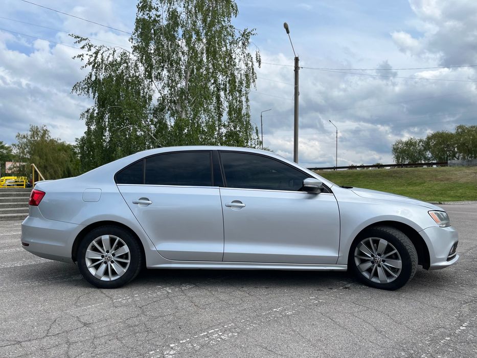 Volkswagen Jetta 6 2015 1.8 SE