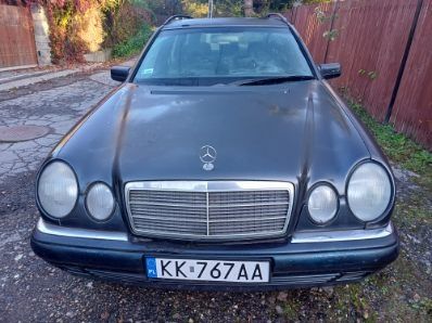 Mercedes E Klasa