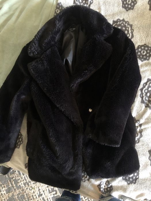 Kożuszek czarny krótki 36, 38, 40