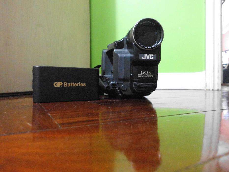 Máquina de filmar JVC