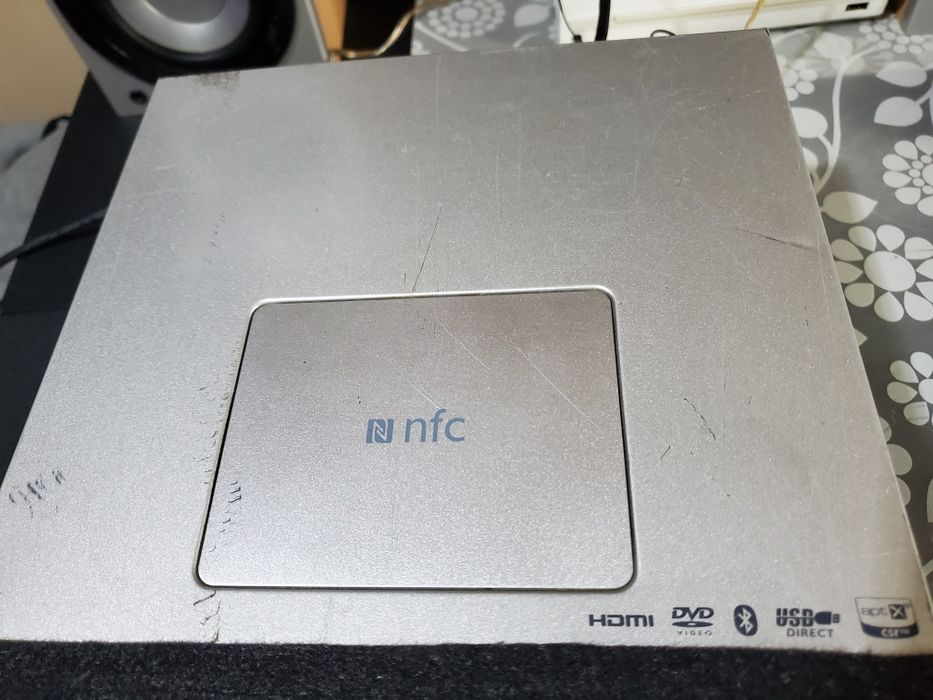 Центр  Philips  Bluetooth, NFC, CD,  DVD, USB, AUX