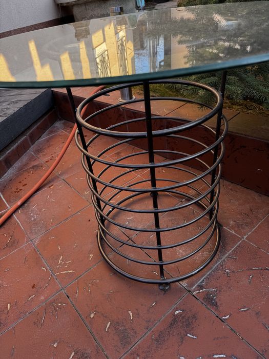 Стіл кухонний або на терасу