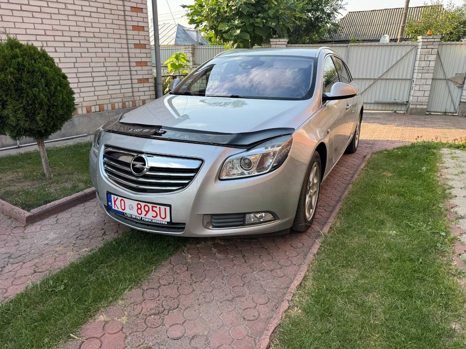 OPEL insignia 2.0td  2011
