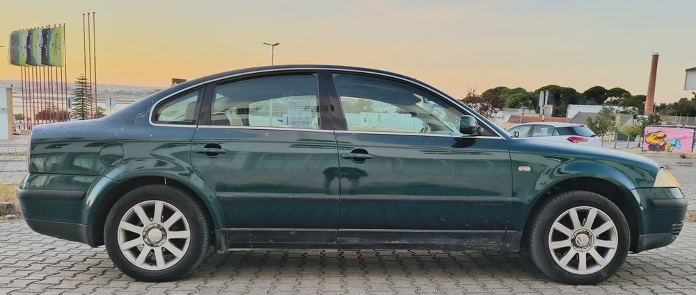 Volkswagen Passat 1.9 TDI PD130 — photo 3