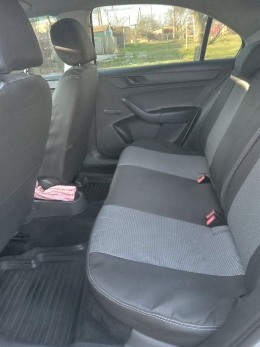 Оренда Шкода Рапид 1,6 газ/бензин 2013г