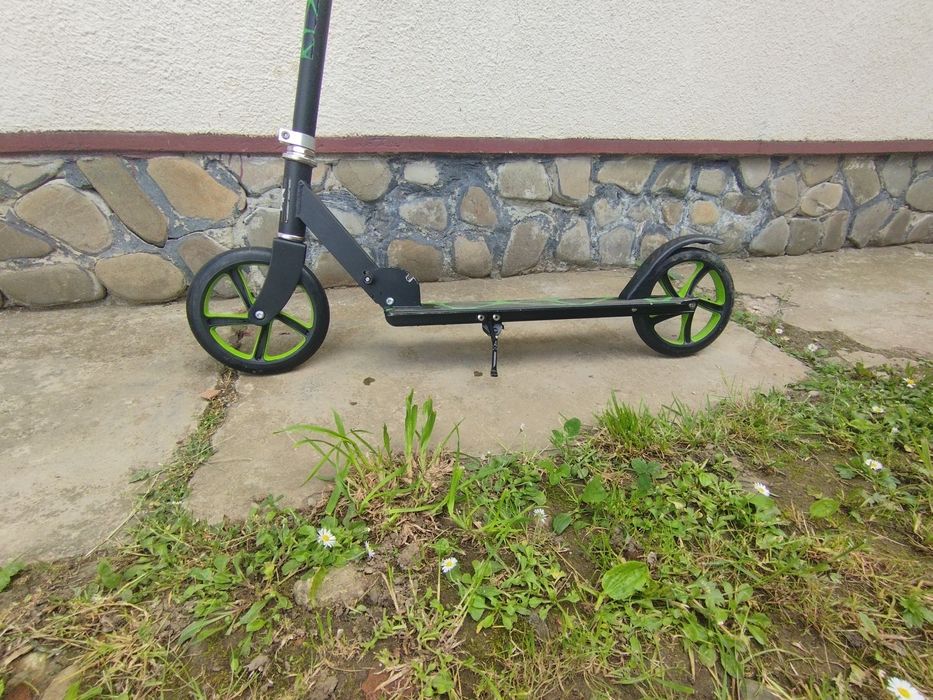 Самокат дитячий.