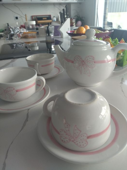 Beautiful Tea Set439552211598725121