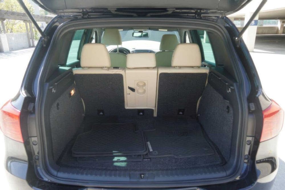 Volkswagen Tiguan      2016