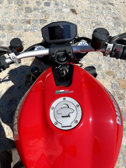 Ducati Monster 1200 S | 2016 | 8.373 km | Revisão Ducati + Pneus Novos