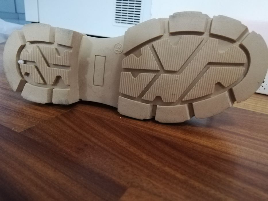 Kozaki damskie firmowe roz 37 nowe