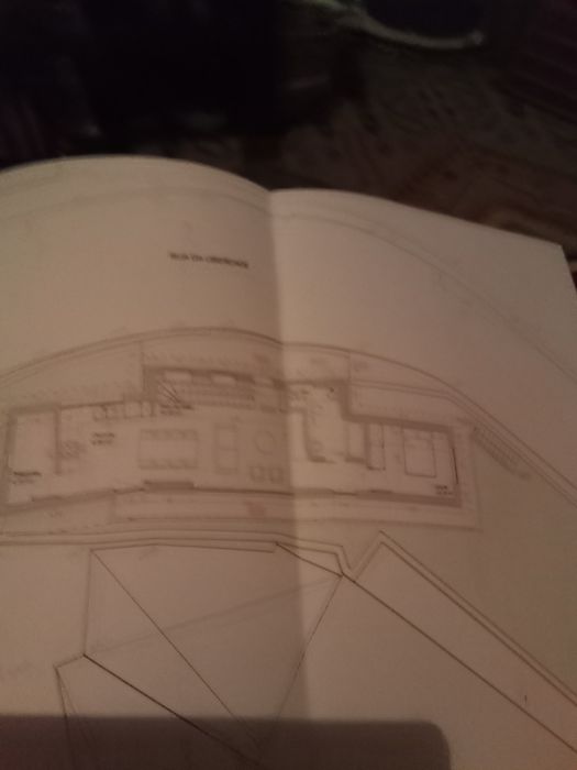 Casa  ruínas e Gemeos Guimarães  10 mil euros em pédra5 mil projeto