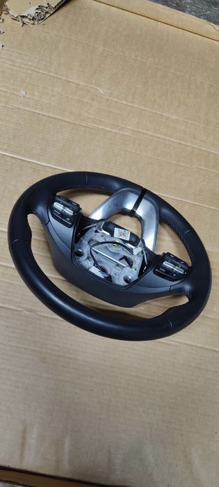 Volante Hyundai i30