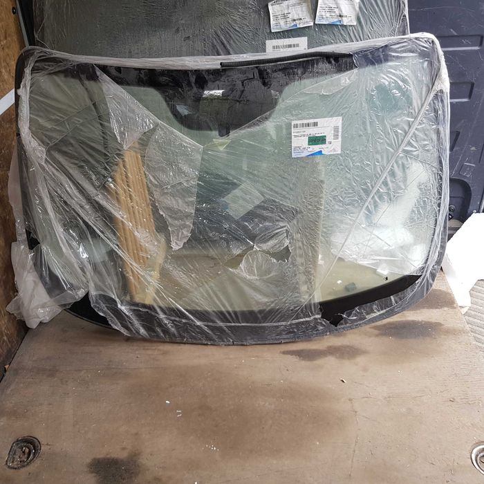 szyba czołowa Renault Twingo 3