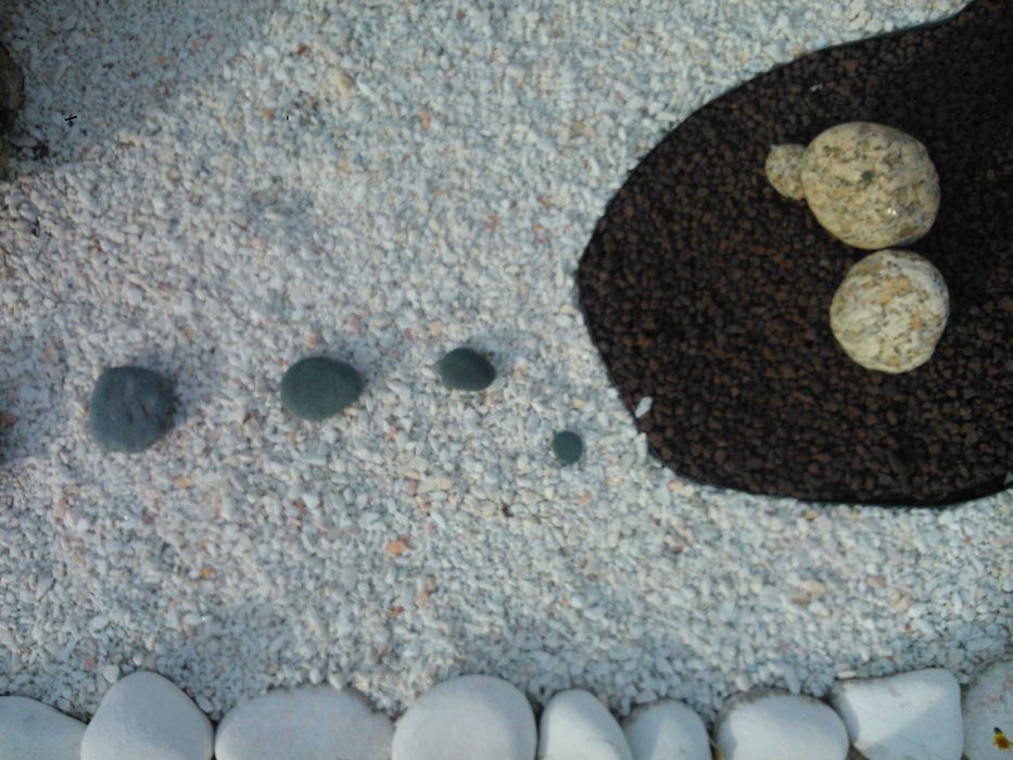 Brita Branco para Decoração de jardins; 148€/T