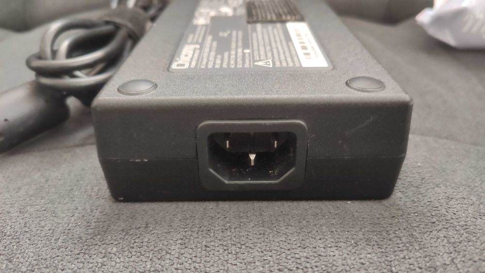 Блок живлення зарядний пристрій для ноутбука Chicony A12-230P1A 230W