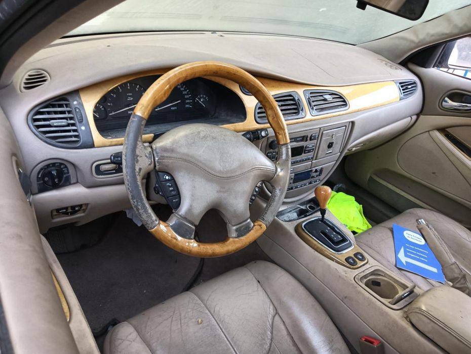 Cárter Jaguar S-Type 03.1999