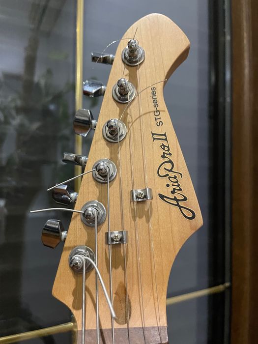 Gitara Elektryczna Aria Pro 2