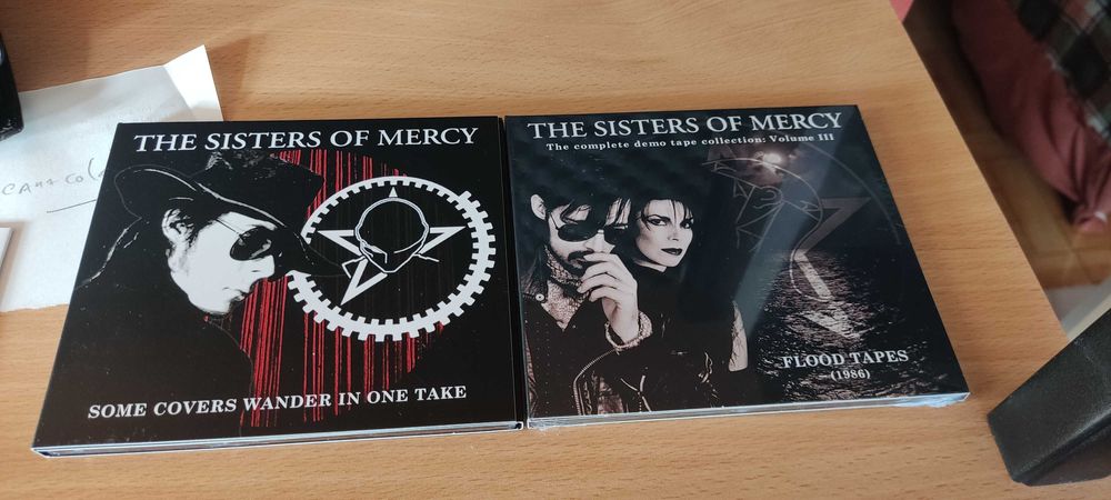 CDs e DVDs de Metal, Rock, Indie, Alternativo + Filmes em DVD