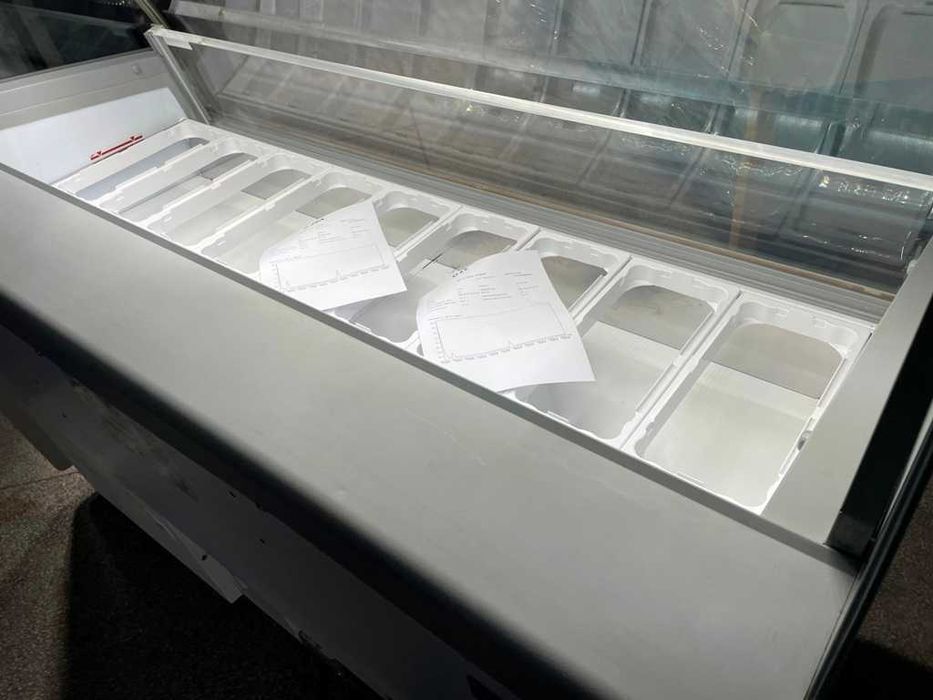 Używany konserwator do lodów ISA 13 RVTB Theater nadmuchowy