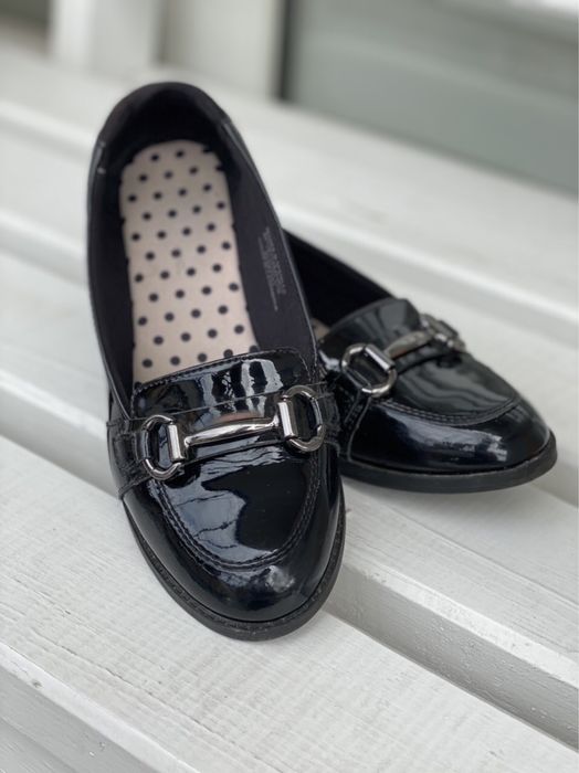 Туфельки лак