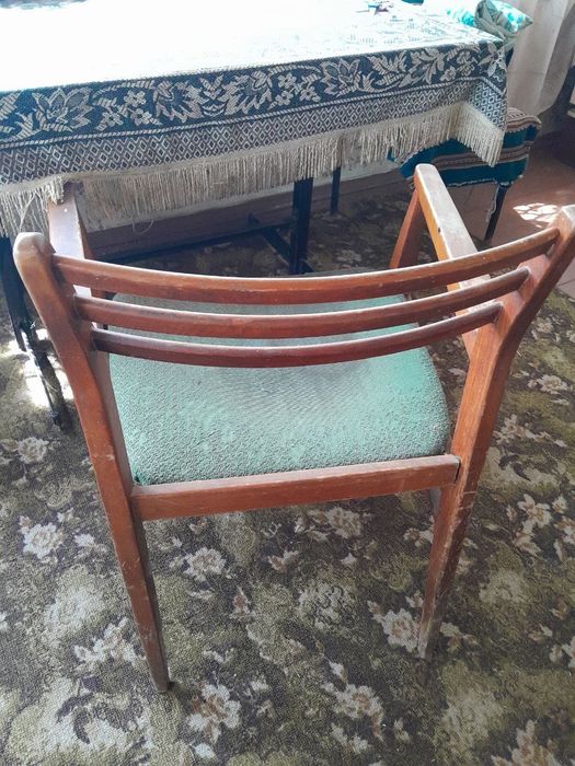 Крiсло, каркас цiлий, вiнтаж, 60-тi роки.