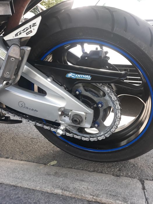 Suzuki GSR 600  NAKED
